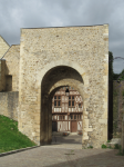Porte Saint-Jean und Chateau des Gondi